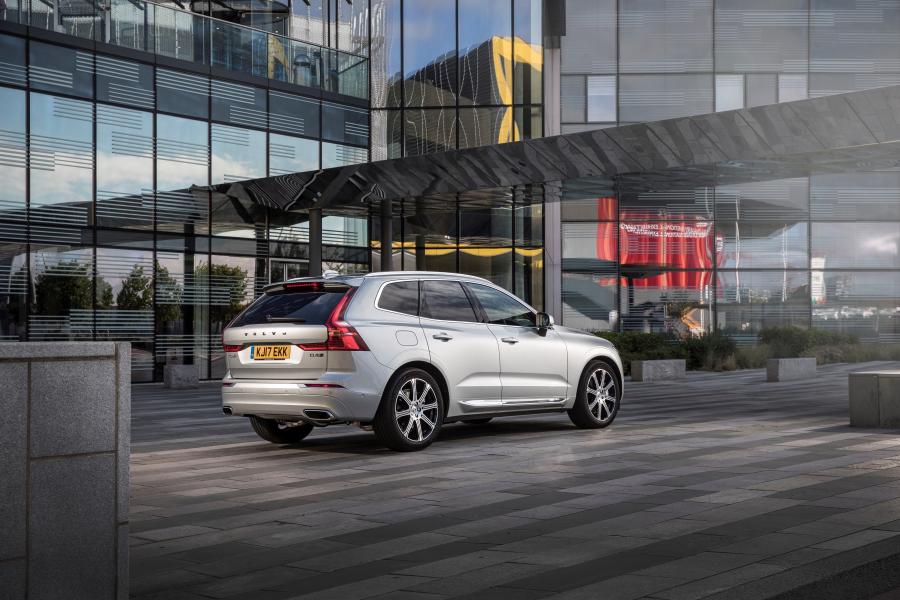  Volvo XC60 D4 Inscription 2017 года  (UK) (фото 90 из 172)